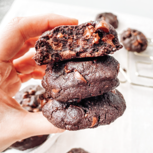 Vegan-Double-Chocolate-Chip-Cookies