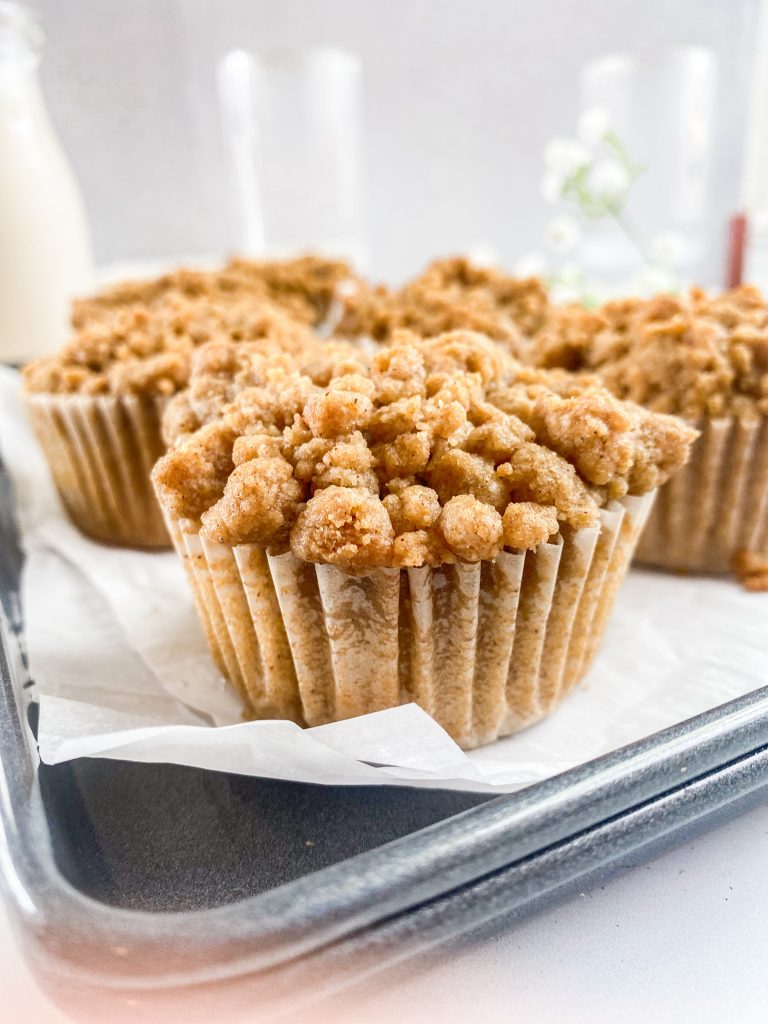 Apple-Crumb-Muffins