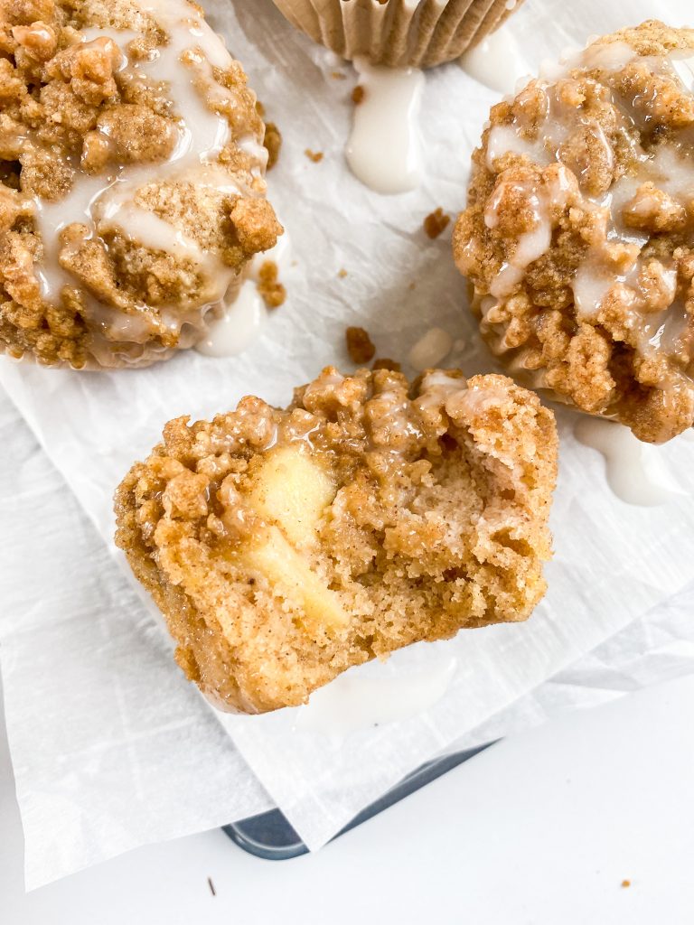 Apple-Crumb-Muffins
