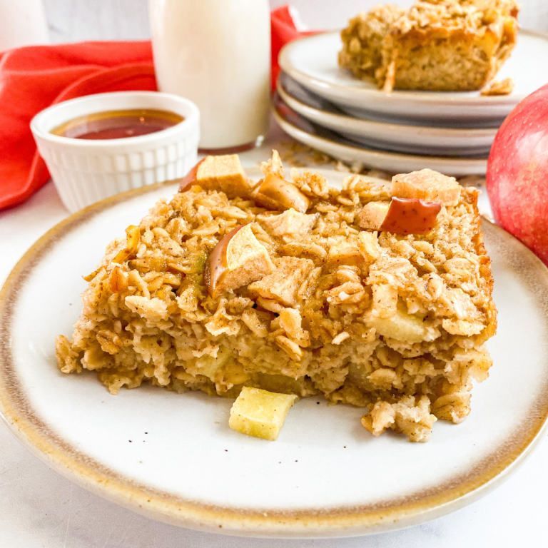 Apple-Cinnamon-Baked-Oatmeal