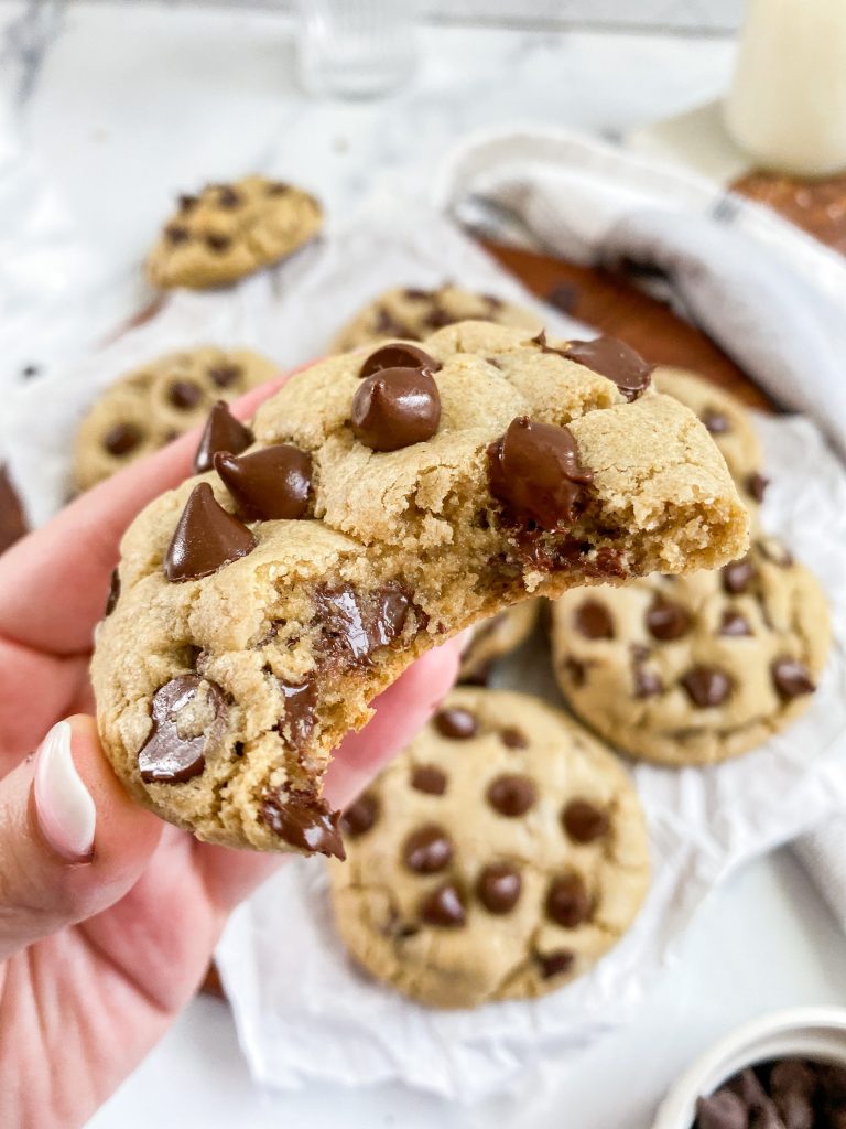 Oat-Flour-chocolate-chip-cookies