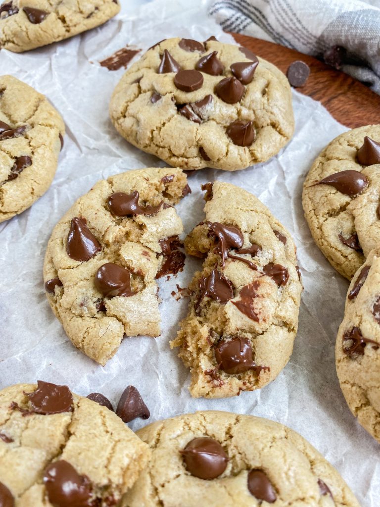 Oat-Flour-chocolate-chip-cookies