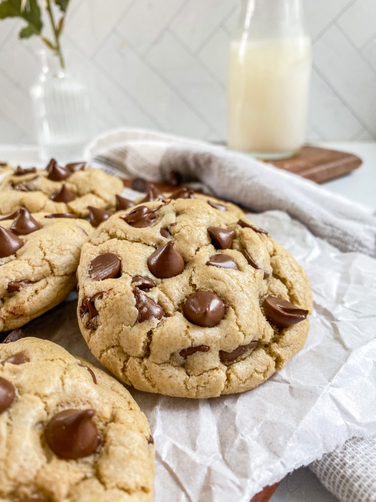 Oat-Flour-chocolate-chip-cookies