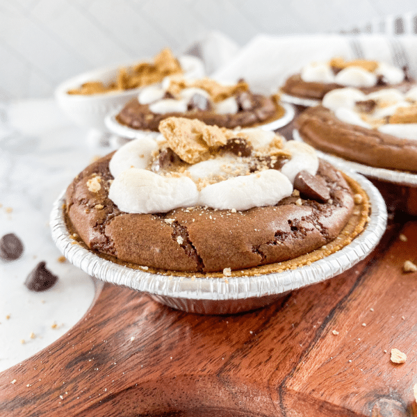 Mini S'mores Pies - Caitlin's Table