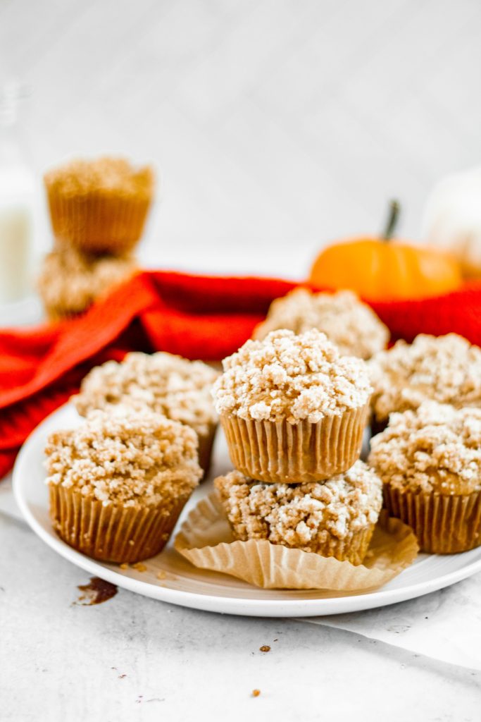 Pumpkin-Crumb-Cake Muffins