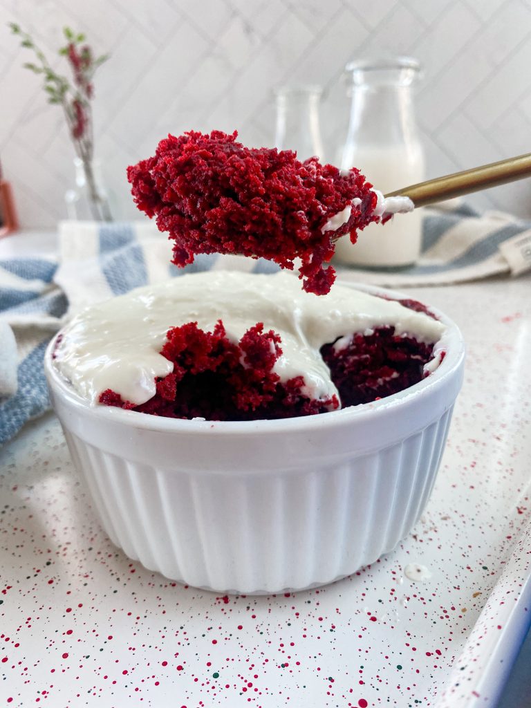 red-velvet-mug cake