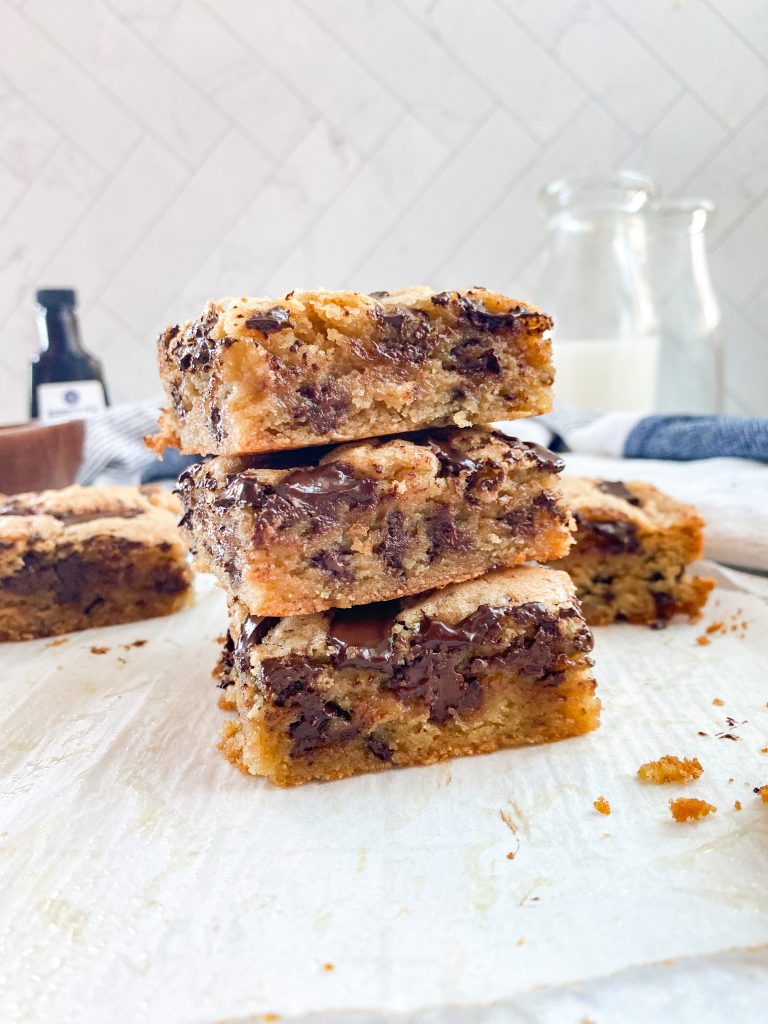 Brown-Butter-Chocolate Chip-Blondies