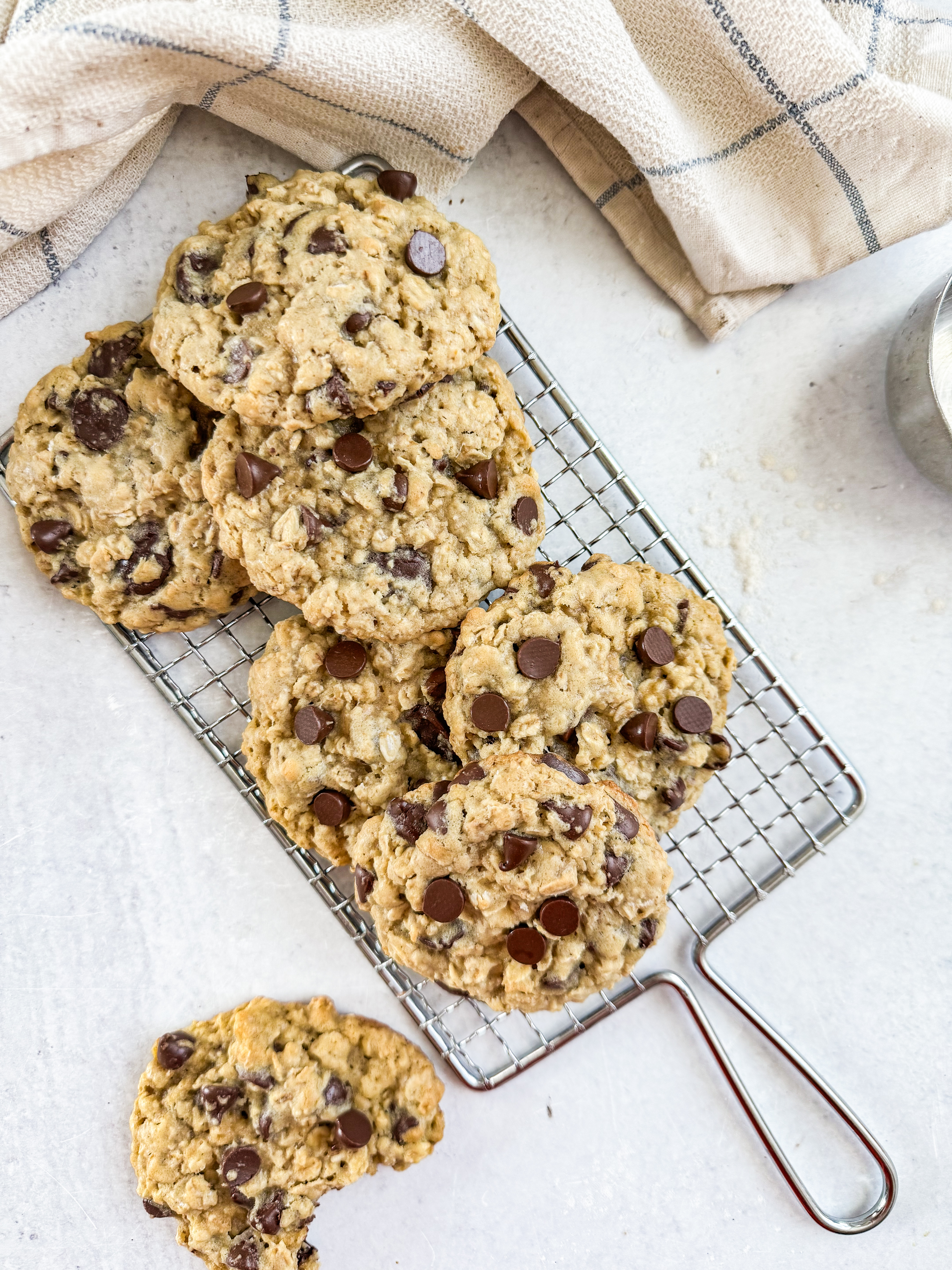 Oatmeal-Chocolate-Chip Cookies