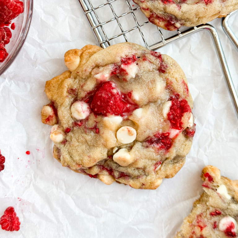 White-chocolate -raspberry-cookies