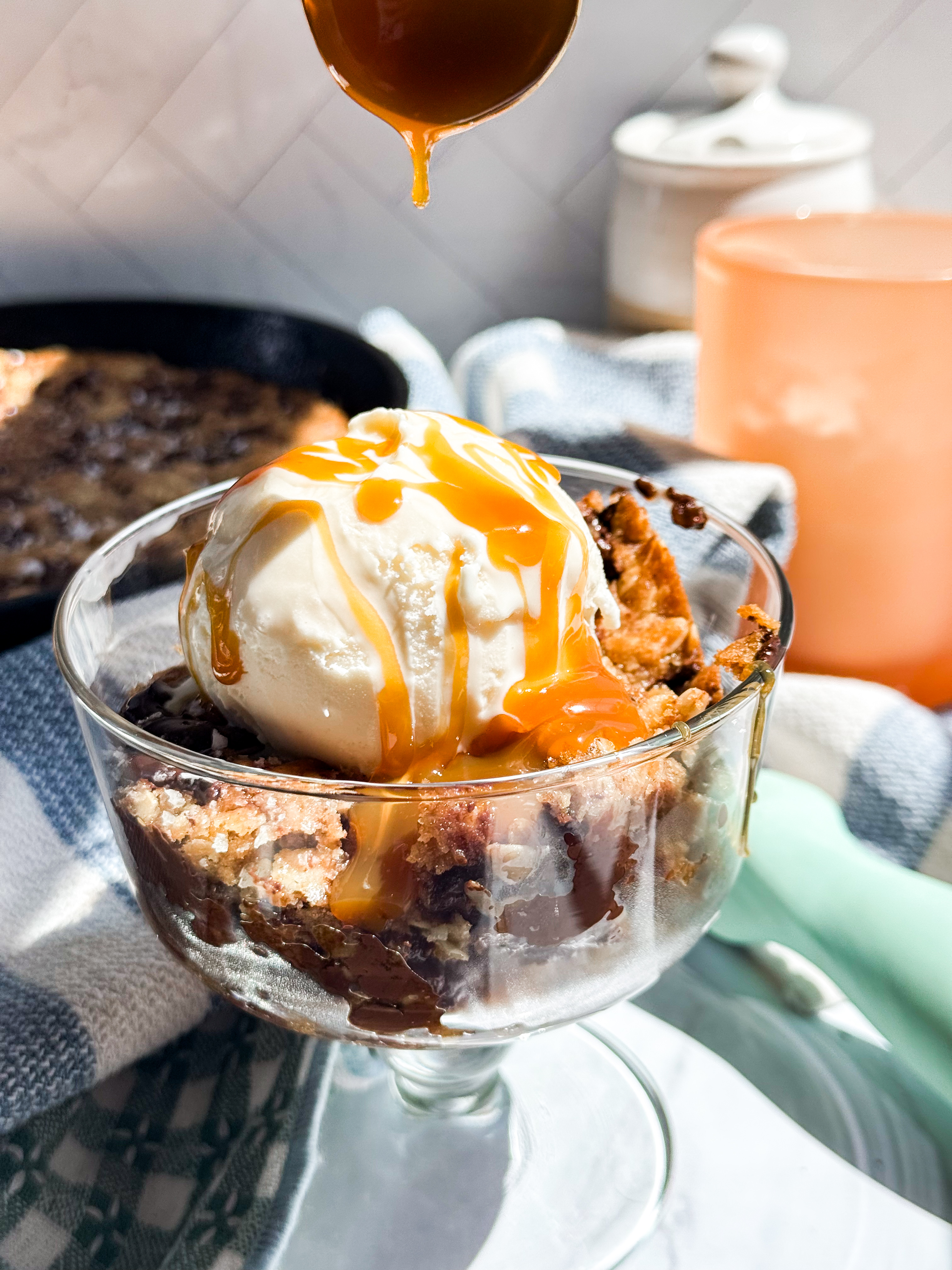 Brown-butter-oatmeal-cookie-skillet