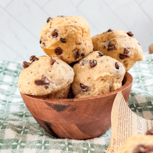 Greek-Yogurt-Chocolate-Chip-Mini-Muffins