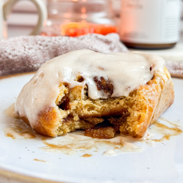 Pumpkin-Cinnamon-Rolls
