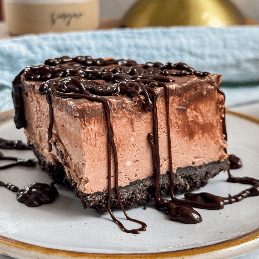 No-Bake Chocolate Cheesecake with Oreo Crust