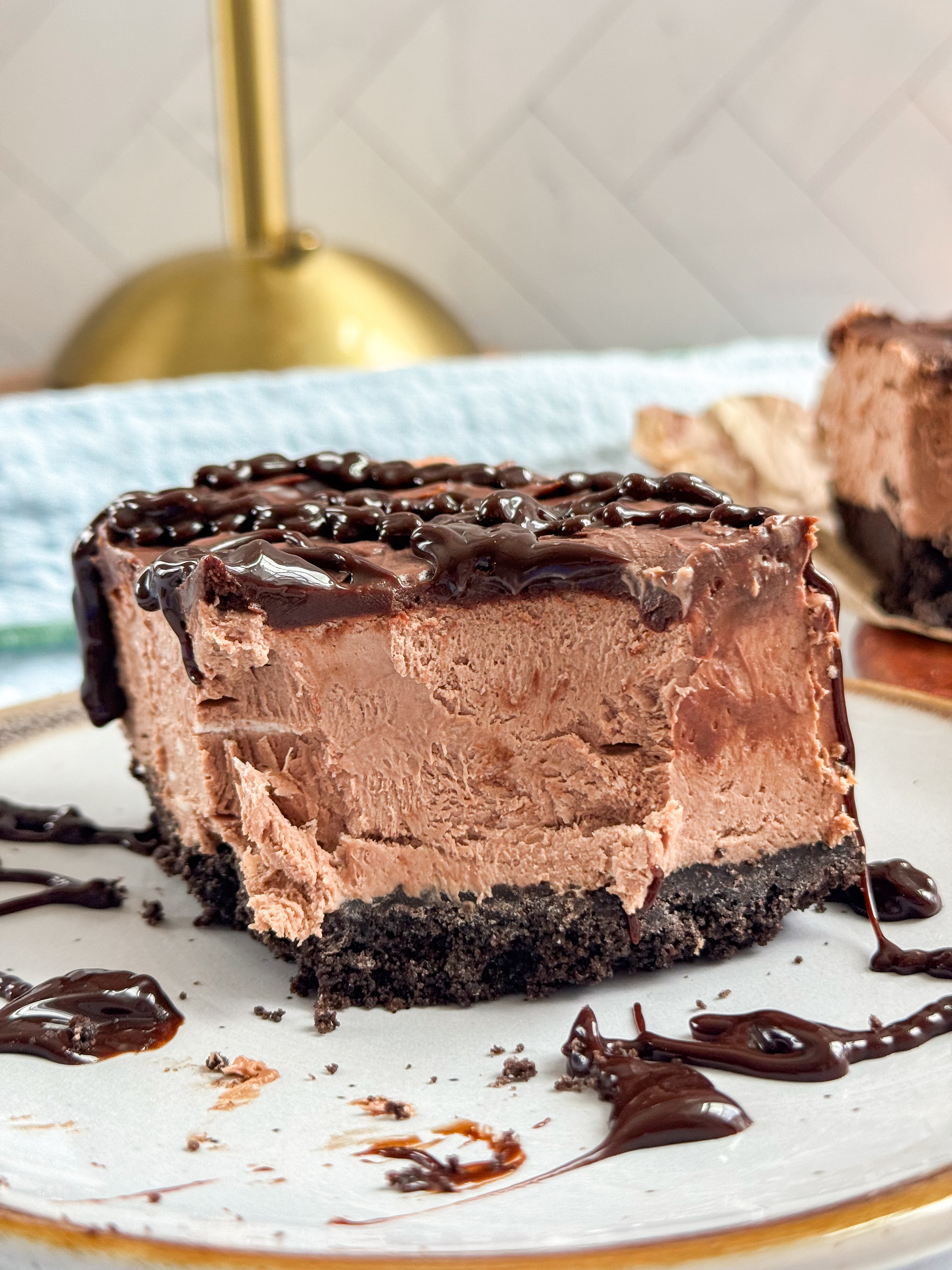 No-Bake-Chocolate-Cheesecake-with-Oreo- Crust