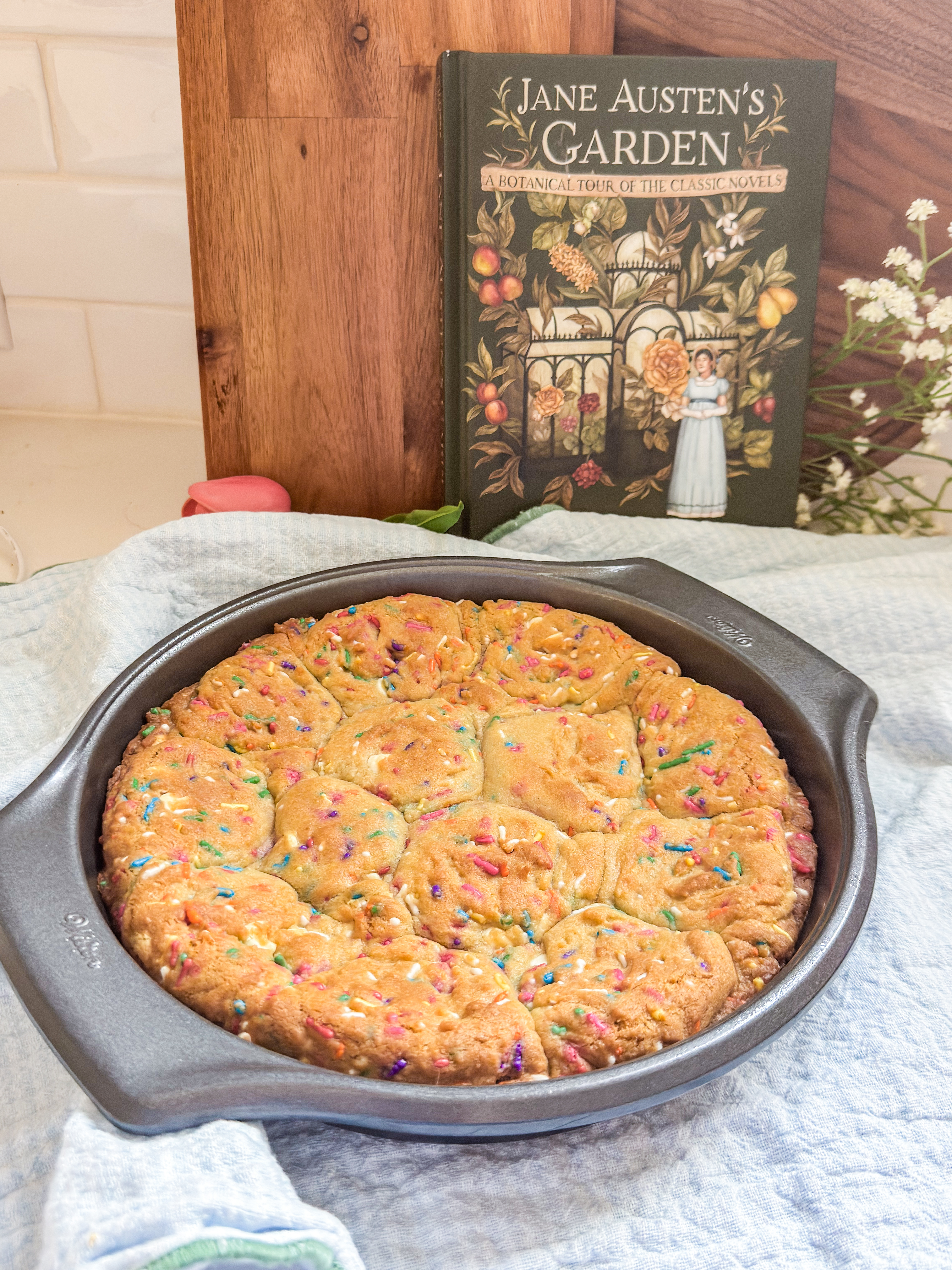 Funfetti Scoopable Skillet Cookie 8 funfetti-scoopable-skillet-cookie