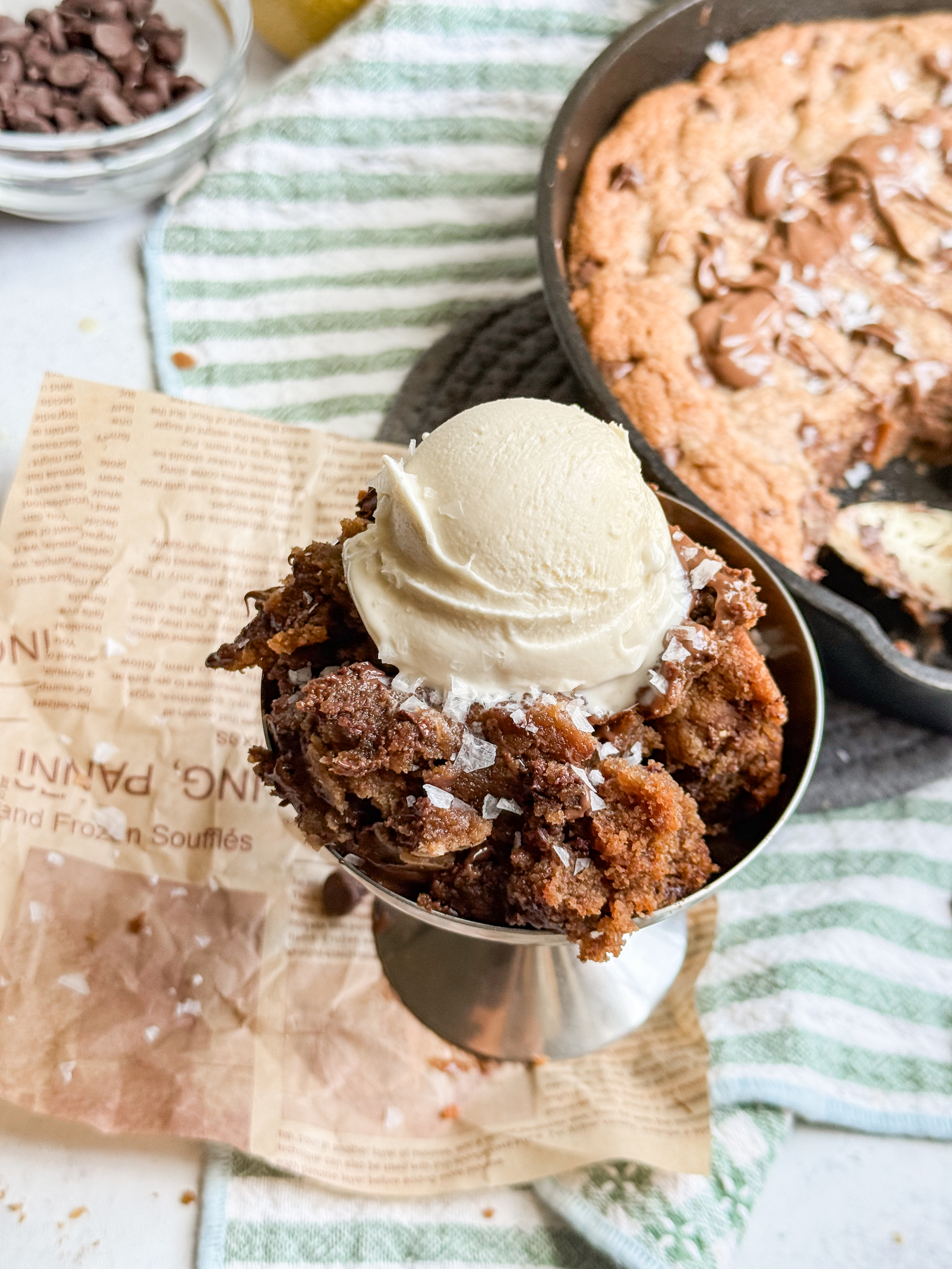 Gooey Chocolate Nutella Skillet Cookie 8 Gooey-Chocolate-Nutella-Skillet-Cookie