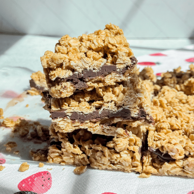 No-Bake-Oatmeal-Fudge-Bars