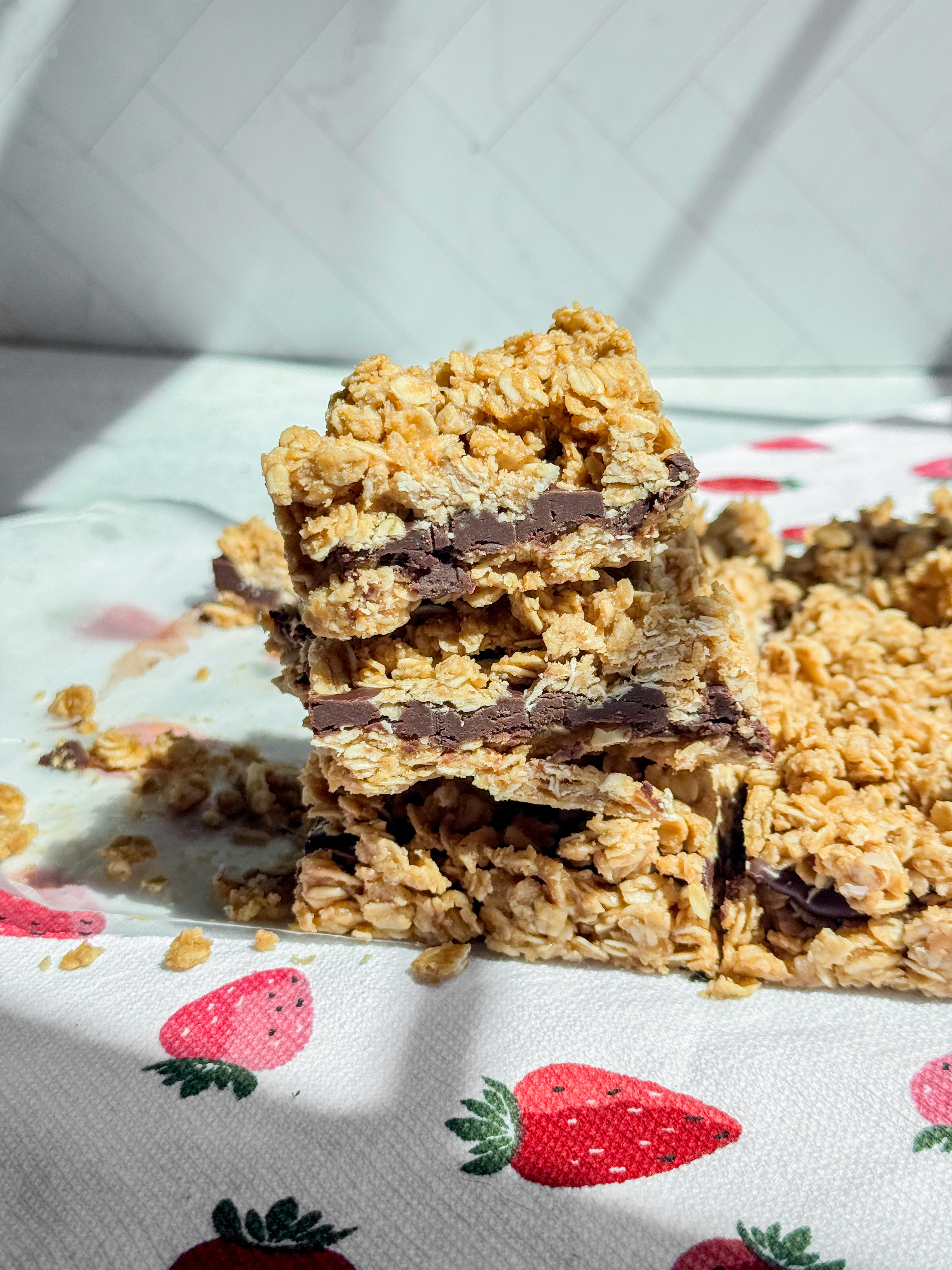No-Bake-Oatmeal-Fudge-Bars