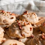 maple-pecan-cookies-with-Maple-Glaze
